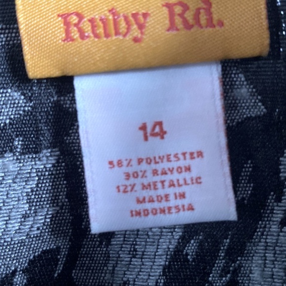 Ruby Rd. Graphic design printed black, white & gray long sleeve jacket, Size 14 - Picture 5 of 11